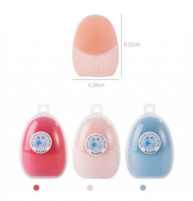 Silicone facial cleanser