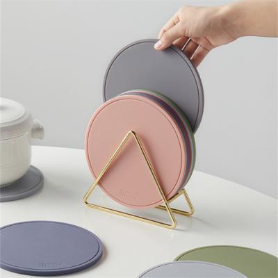 Silicone table mat